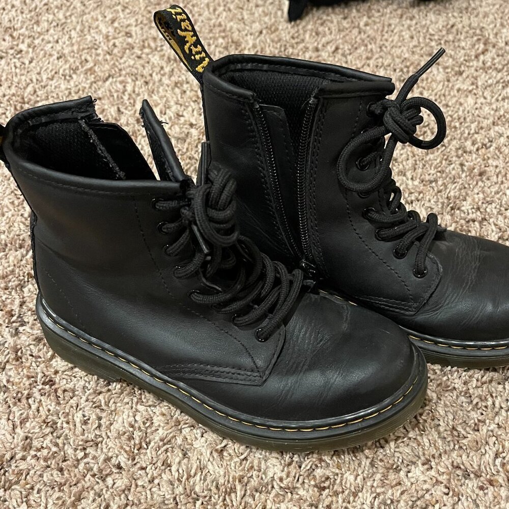 Dr. Martens Kids 1460 Softy T Black Leather Boots - Size 2 Little Kid - Picture 5 of 8